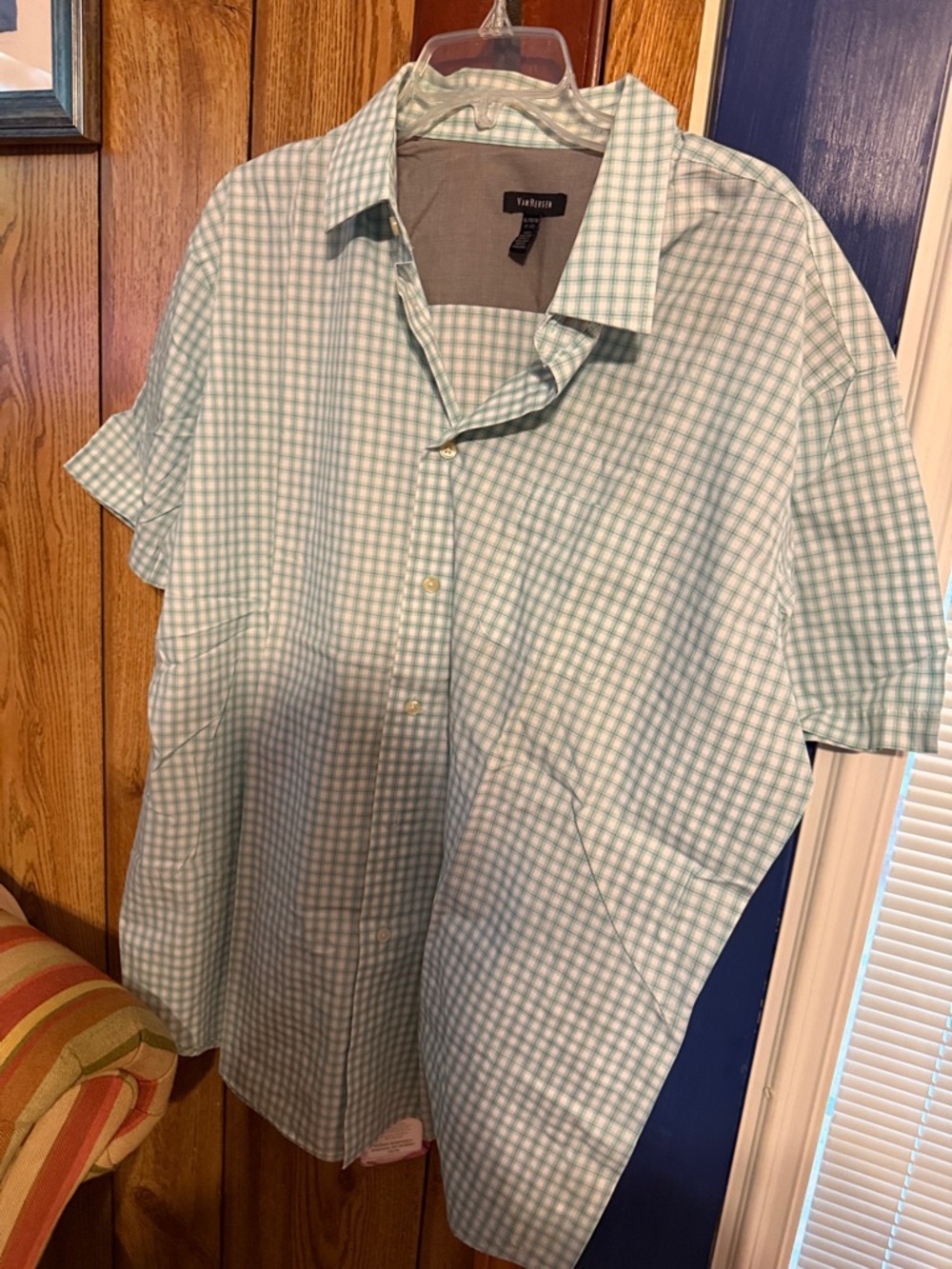Van Heusen Men's Mint Green Plaid Short-Sleeve Button-Up Shirt